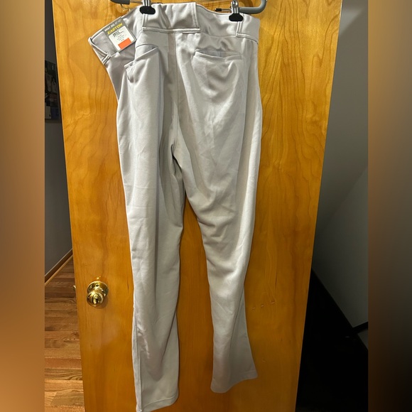 NWT Easton men’s baseball pants with the wide belt loops & 2 deep back pockets. - Picture 11 of 12